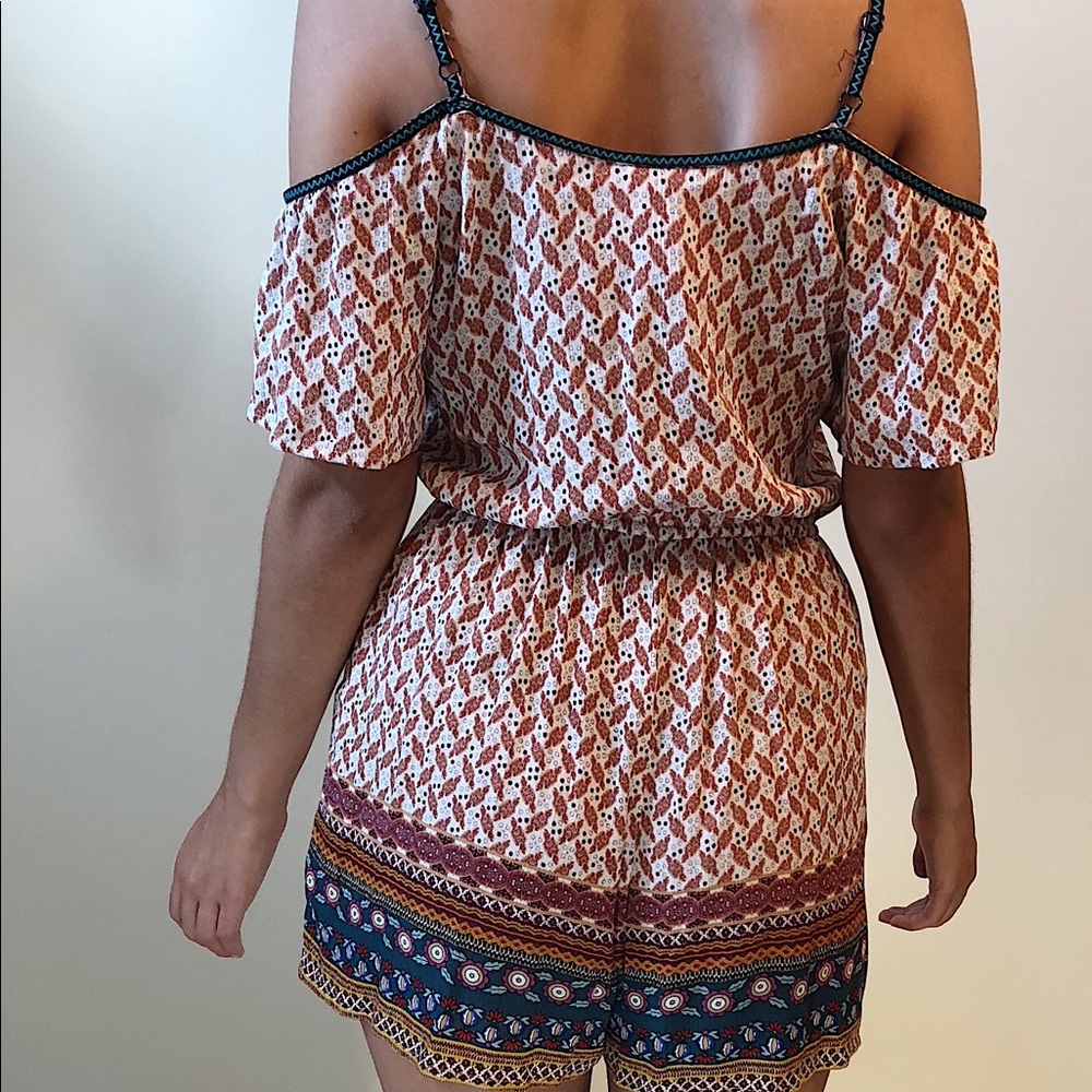 Vibrant pattern romper - Picture 2 of 2